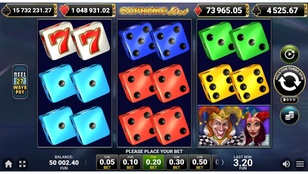 Gameplay de Supreme Dice, ses trois rouleaux et ses 27 lignes de paiement.
